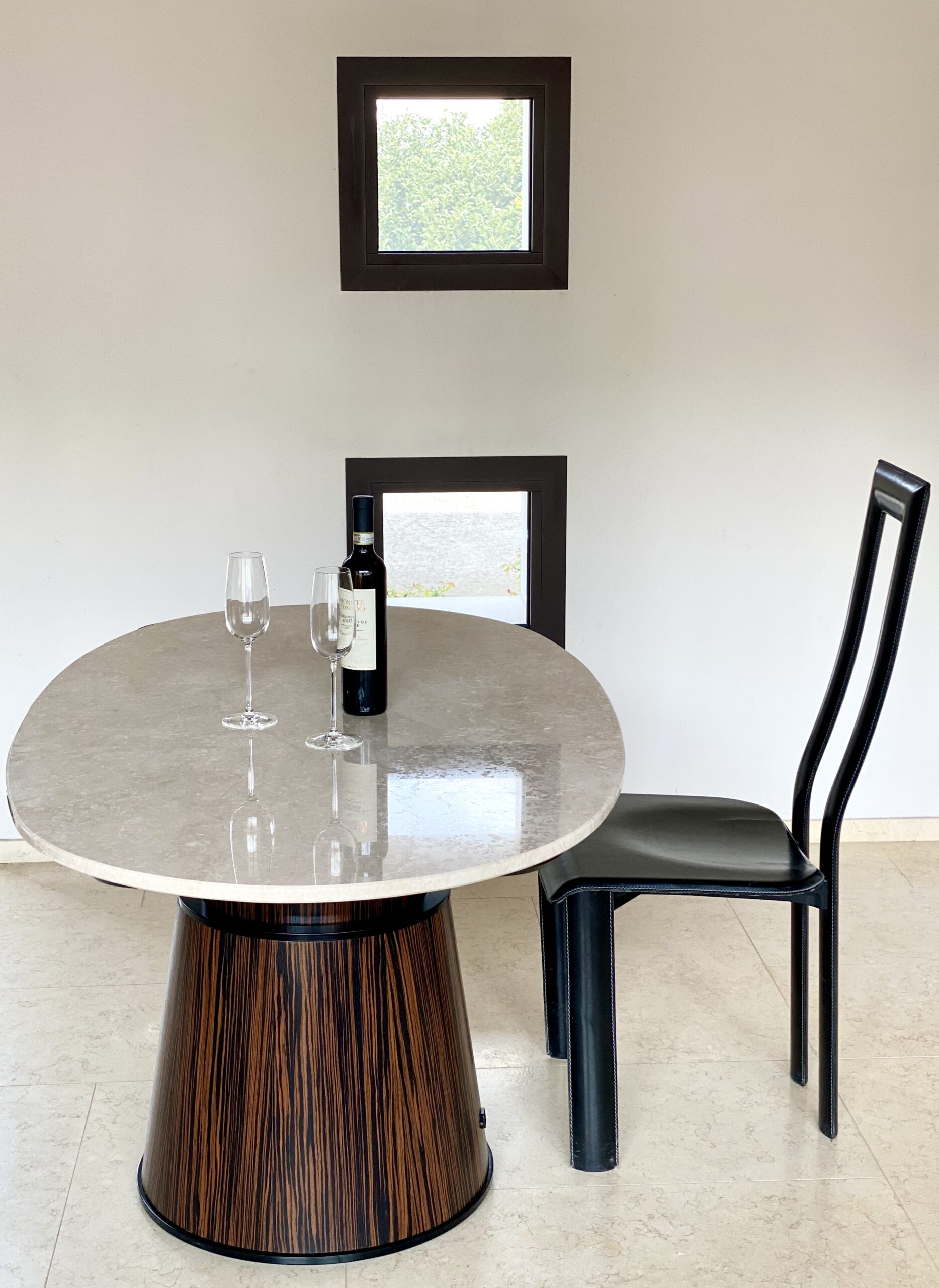 SMART TABLE marble height-adjustable table