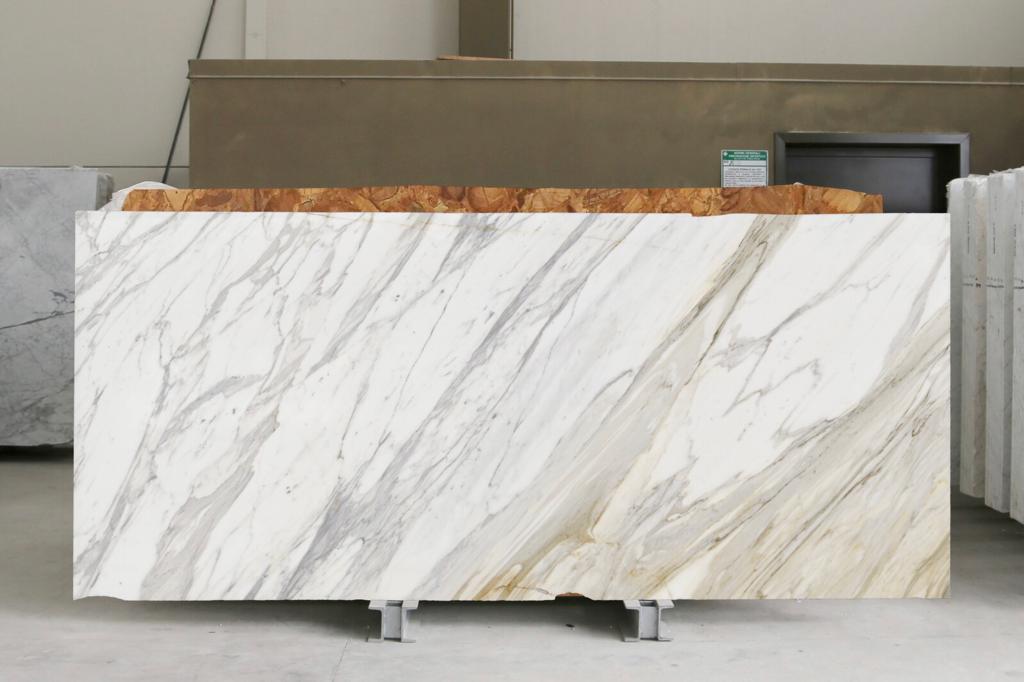 calacatta gold slab