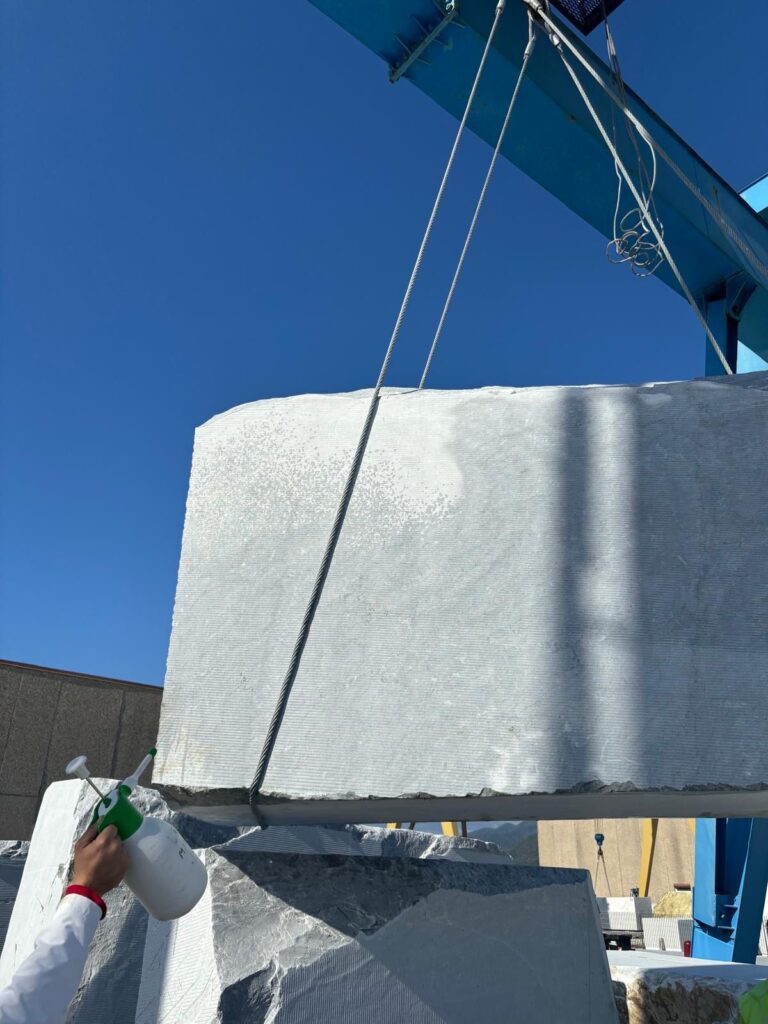 maseraty grey marble block