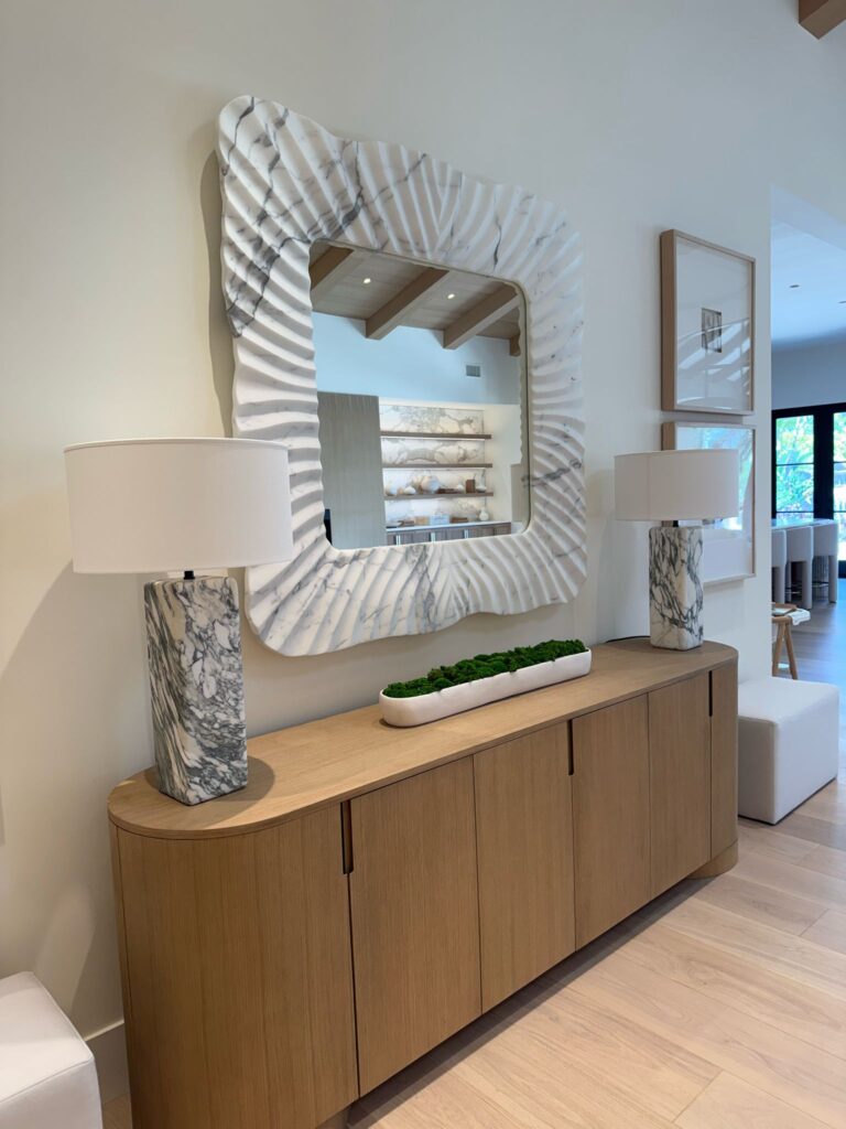 mirror frame in calacatta