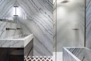 bathroom in cipollino verde 2